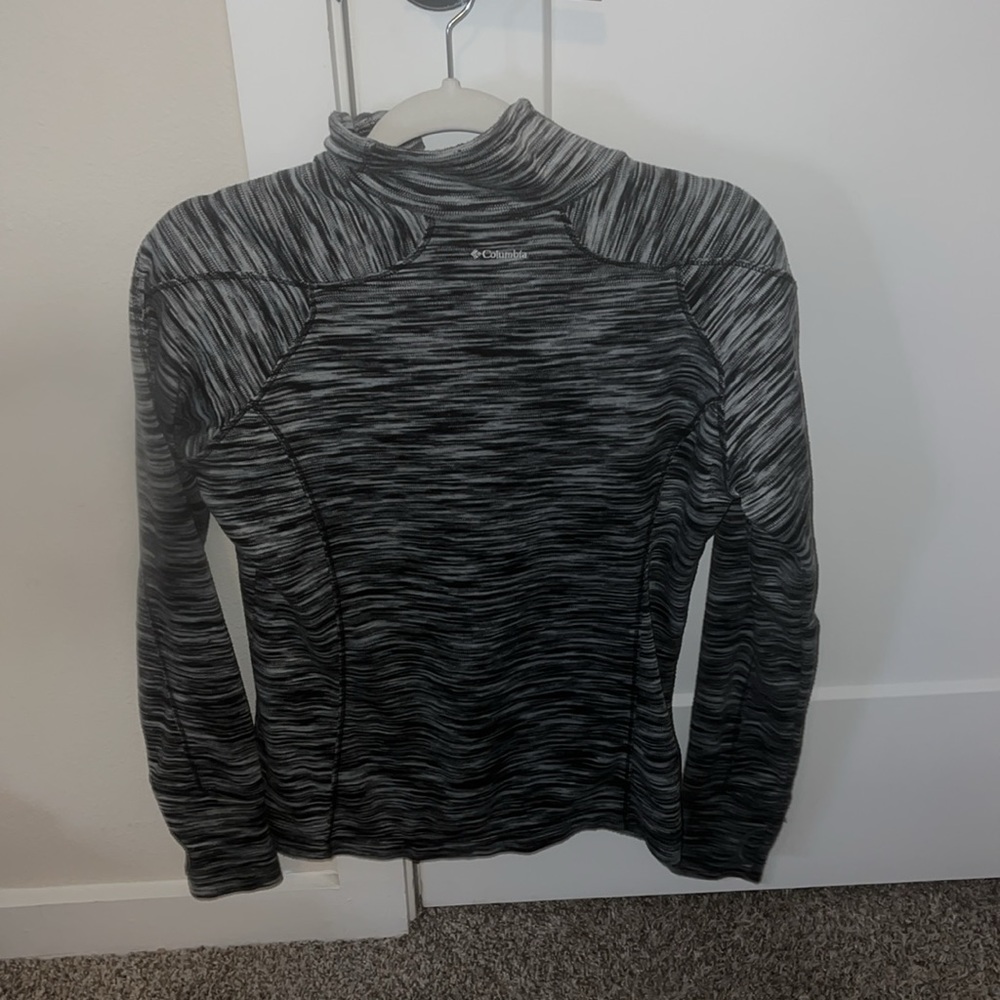 Columbia Pullover - image 3